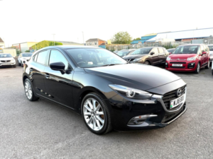 2018 Mazda Mazda3 1.5 Skyactiv-D Sport Nav Euro 6 (s/s) 5dr in Black — image 2