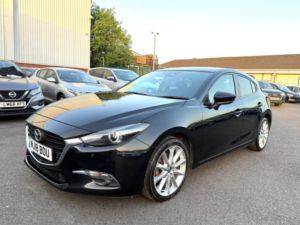 2018 Mazda Mazda3 1.5 Skyactiv-D Sport Nav Euro 6 (s/s) 5dr in Black — image 3