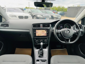 2017 Volkswagen Golf 1.4 Tsi Bluemotion Tech Se Nav DSG Euro 6 (s/s) 5dr in Silver — image 3