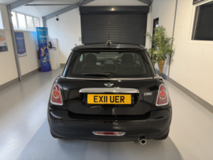 2011 MINI Hatch 1.6 One Hatch in Black — image 5