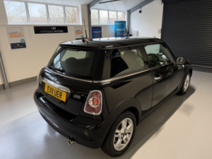 2011 MINI Hatch 1.6 One Hatch in Black — image 6