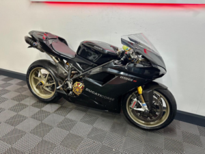 2011 Ducati 1198s 1198 in Black — image 3
