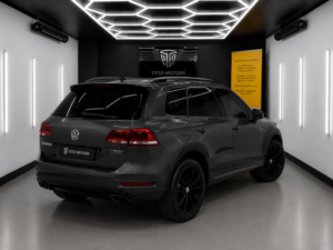 2012 Volkswagen Touareg 3.0 Tdi V6 Bluemotion Tech Se in Grey — image 4