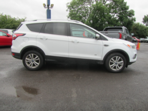 2017 Ford Kuga 2.0 Tdci Ecoblue Zetec in White — image 4