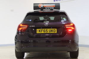 2016 Mercedes-Benz A Class 1.6 A160 Se Hatchback 5dr Petrol 7g-Dct Euro 6 (s/s) (102 Ps) in Black — image 4