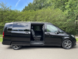 2015 Mercedes-Benz V Class 2.2 V250d Bluetec Se in Black — image 6
