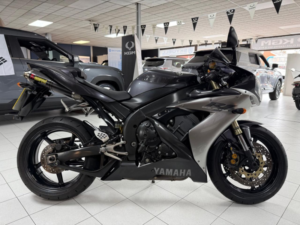 2004 Yamaha R1