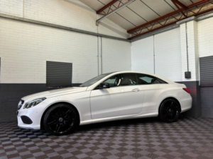 2017 Mercedes-Benz E Class 3.0 E350d V6 Amg Line Edition (premium) Coupe 2dr Diesel G-Tronic+ Euro 6 (s/s) (258 Ps) in White — image 5