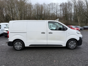 2016 Citroen Dispatch 1.6 Bluehdi 1000 Enterprise M in White — image 4