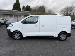 2016 Citroen Dispatch 1.6 Bluehdi 1000 Enterprise M in White — image 5