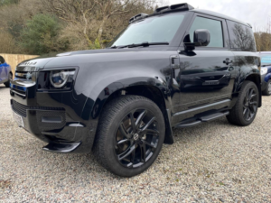 2024 Land Rover Defender 90 3.0 D250 Mhev S Hard Top SUV Auto 4WD Swb Euro 6 (s/s) 3dr in Black — image 3