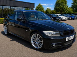 2009 BMW 3 Series 2.0 320d M Sport Euro 5 4dr in Black — image 3