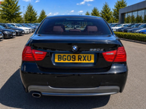 2009 BMW 3 Series 2.0 320d M Sport Euro 5 4dr in Black — image 5