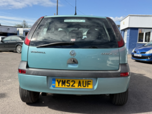 2003 Vauxhall Corsa 1.4 I 16v Elegance in Green — image 3
