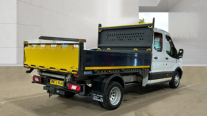 2022 Ford Transit 2.0 350 Ecoblue Hd Leader Double Cab Tipper 4dr Diesel Manual Rwd Euro 6 130 Ps in White — image 5
