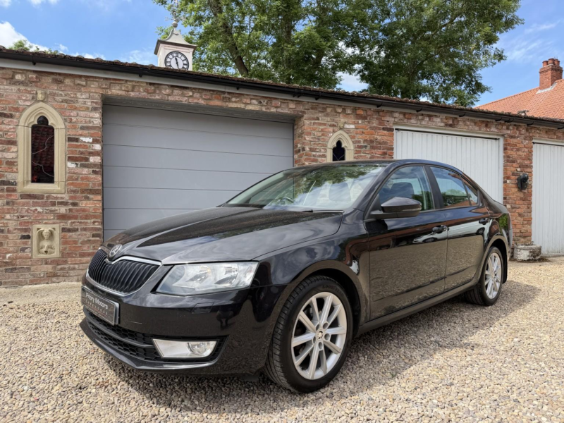 2014 Skoda Octavia 1.6 Tdi Elegance in Black — image 1