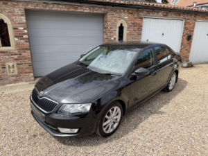 2014 Skoda Octavia 1.6 Tdi Elegance in Black — image 2