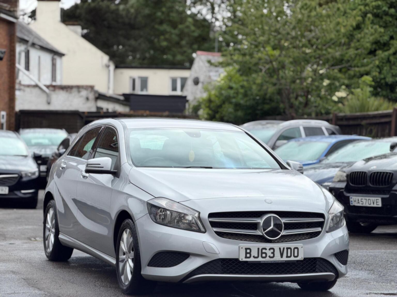 2013 Mercedes-Benz A Class 1.5 A180 Cdi Se Euro 5 (s/s) 5dr in Silver — image 1