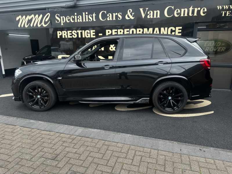 2016 BMW X5 3.0 X5 Xdrive30d M Sport in Black — image 1