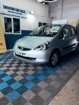 2004 Honda Jazz 1.4 I-Dsi Se 5dr in Silver — image 5
