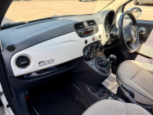 2009 Fiat 500 1.2 Lounge Euro 5 (s/s) 3dr in White — image 4