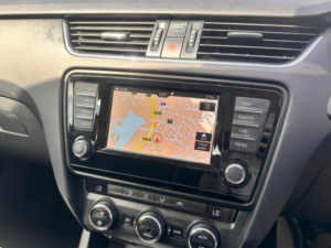 2015 Skoda Octavia 1.6 Tdi Se L Euro 6 (s/s) 5dr in Blue — image 6