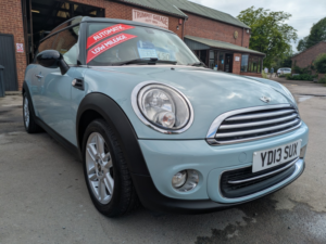 2013 MINI Clubman 1.6 Cooper Clubman in Blue — image 3