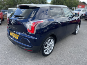 2015 Ssangyong Tivoli 1.6 E-Xgi Elx in Blue — image 6