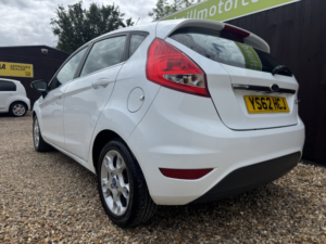 2012 Ford Fiesta 1.4 Zetec in White — image 4