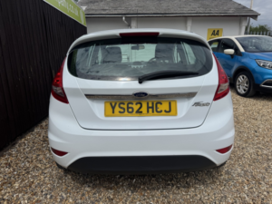 2012 Ford Fiesta 1.4 Zetec in White — image 5