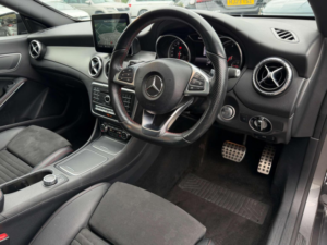 2017 Mercedes-Benz Cla 2.1 Cla220d Amg Line Shooting Brake 7g-Dct Euro 6 (s/s) 5dr in Grey — image 3