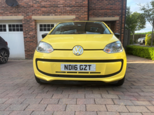 2016 Volkswagen Up! 1.0 Look Up! Euro 6 5dr in Yellow — image 3