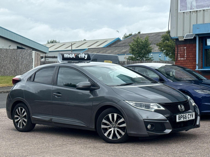 2017 Honda Civic 1.6 I-Dtec Sport Euro 6 (s/s) 5dr in Silver — image 1