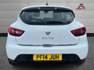 2014 Renault Clio 1.2 Dynamique Medianav 1.2 16v 75 in White — image 5