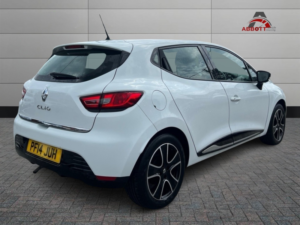 2014 Renault Clio 1.2 Dynamique Medianav 1.2 16v 75 in White — image 6