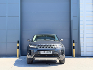 2019 Land Rover Range Rover Evoque 2.0 D150 Se Auto 4WD Euro 6 (s/s) 5dr in Grey — image 2