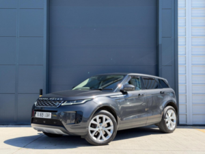 2019 Land Rover Range Rover Evoque 2.0 D150 Se Auto 4WD Euro 6 (s/s) 5dr in Grey — image 3