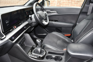 2023 Kia Sportage 1.6 T-Gdi Gt-Line SUV 5dr Petrol Manual Euro 6 (s/s) (148 Bhp) in White — image 4