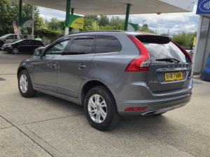 2017 Volvo Xc60 2.0 D4 Se Nav Auto Euro 6 (s/s) 5dr in Grey — image 4