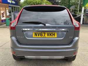 2017 Volvo Xc60 2.0 D4 Se Nav Auto Euro 6 (s/s) 5dr in Grey — image 6