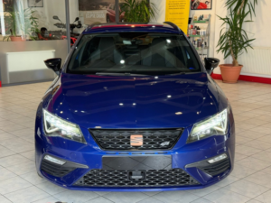 2020 SEAT Leon 2.0 Tsi Cupra 300 Lux in Blue — image 2