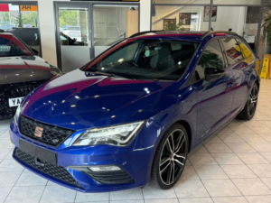 2020 SEAT Leon 2.0 Tsi Cupra 300 Lux in Blue — image 3