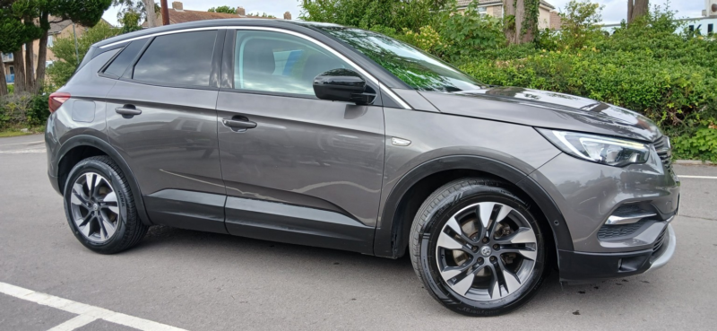 2018 Vauxhall Grandland X 1.2 Turbo Sport Nav in Grey — image 1
