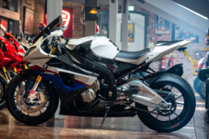 2010 BMW S 1000 Rr *immaculate Example - Low Mileage* in Multicolour — image 3
