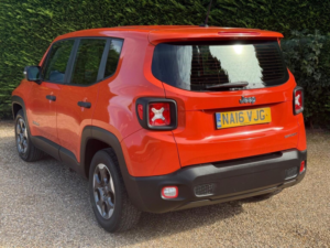 2016 Jeep Renegade 1.6 Multijetii Sport Euro 6 (s/s) 5dr in Orange — image 5