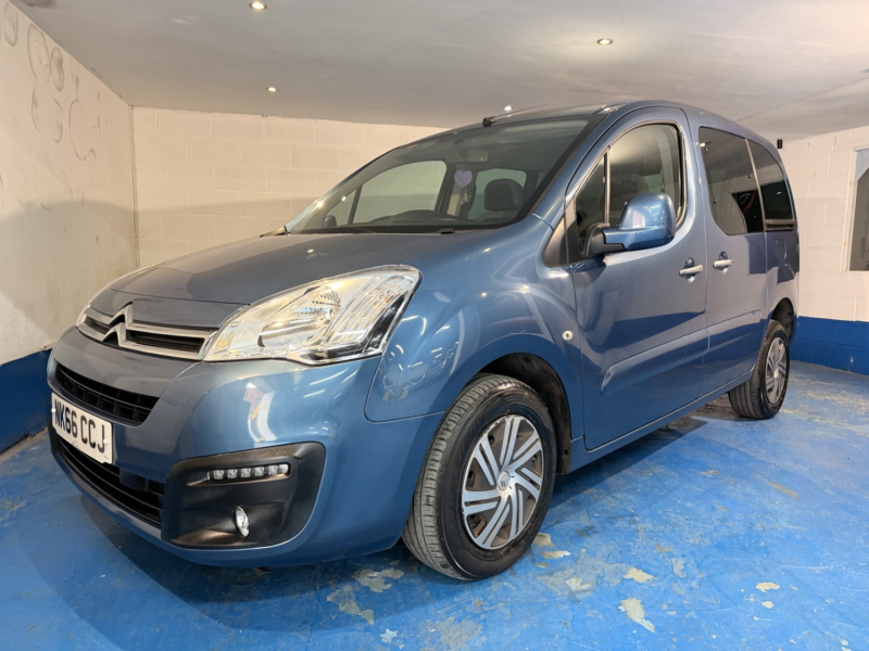 2016 Citroen Berlingo 1.6 Bluehdi Feel Edition in Blue — image 1