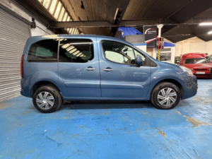 2016 Citroen Berlingo 1.6 Bluehdi Feel Edition in Blue — image 5