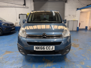 2016 Citroen Berlingo 1.6 Bluehdi Feel Edition in Blue — image 6