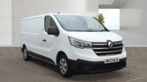 2023 Renault Trafic 2.0 Dci Blue Ll30 Business+ Panel Van 5dr Diesel Manual L2 H1 Euro 6 (s/s) (130 Ps) in White — image 3