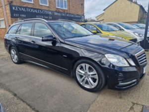 2012 Mercedes-Benz E Class 2.1 E220 Cdi Blueefficiency Executive Se Estate 5dr Diesel G-Tronic+ Euro 5 (s/s) (170 Ps) in Black — image 2